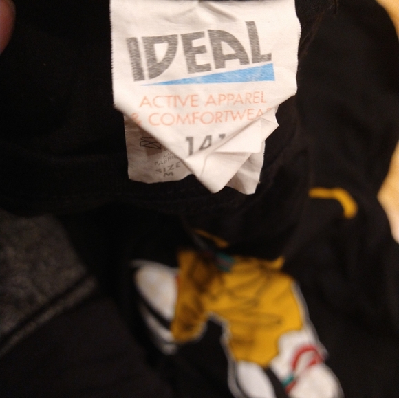 Medium Tazmanian devil Gucci reprod print on a ideal active apparel t-shirt - Picture 4 of 5